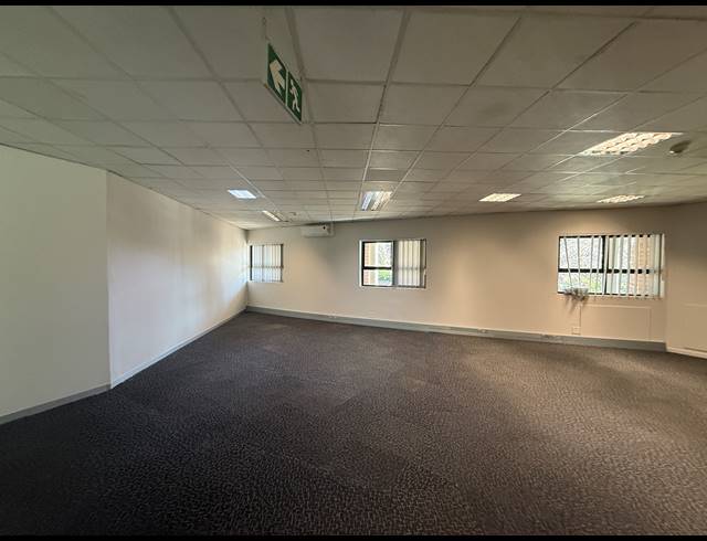 248M² OFFICE TO LET IN PARKTOWN